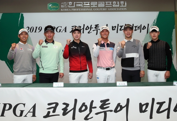 '2019 KPGA 코리안투어 미디어데이'에 참가한 문도엽, 맹동섭, 이형준, 허인회, 김대현, 이재경 (좌로부터)