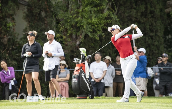 이민지가 대회 3라운드에서 멋지게 샷을 하고 있다.(사진 제공: LPGA)