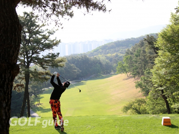 코리안투어 제38회 GS칼텍스 매경오픈 2R Naras LUANGPHETCHARAPORN 티 샷