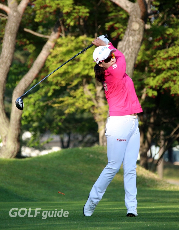 2019 NH투자증권 레이디스 챔피언십 1R 1번홀 홍란 티 샷