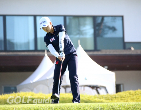 부드러운 티 샷...맥콜 · 용평리조트 오픈 with SBS Golf 1R 최유림 티 샷
