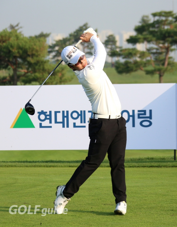 제네시스 챔피언십 2R 김태우1468 티 샷