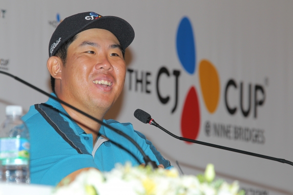 안병훈이 1라운드 경기 후 미디어센터에서 기자회견을 하고 있다. (사진 제공:JNA GOLF)