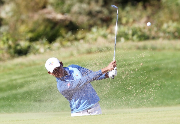 김시우가 대회 3라운드 3번홀에서 벙커샷을 하고 있다.(사진 제공:JNA GOLF)