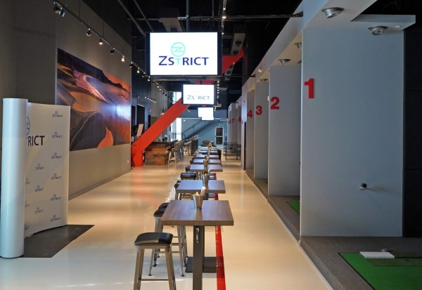미국 코네티컷에 위치한 골프존의 토너먼트형 매장 지스트릭트(ZSTRICT) 1호점