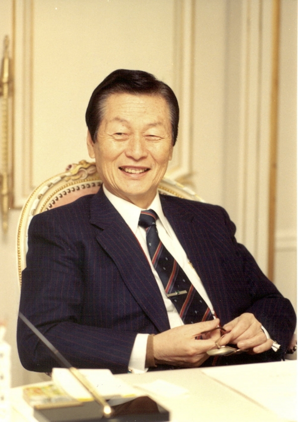 롯데그룹 창업주인 신격호 명예회장이 19일 별세했다. 사진은 생전 모습.