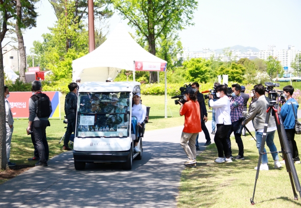 공식 연습일, 취재 열기가 뜨겁다...제42회 KLPGA 챔피언십 공식연습일