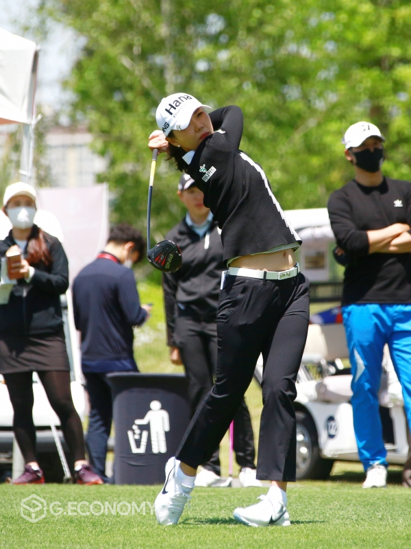 제42회 KLPGA 챔피언십 공식연습일 허윤경 티 샷