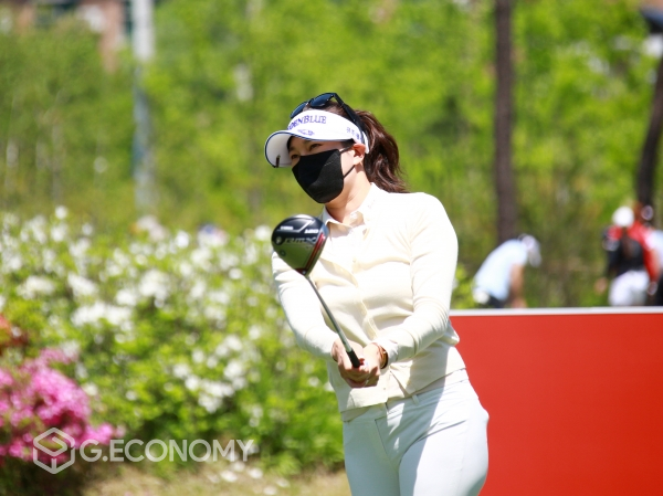 제42회 KLPGA 챔피언십 안시현 티 샷