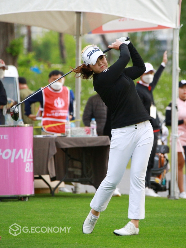제42회 KLPGA 챔피언십 1R 고나혜 티 샷