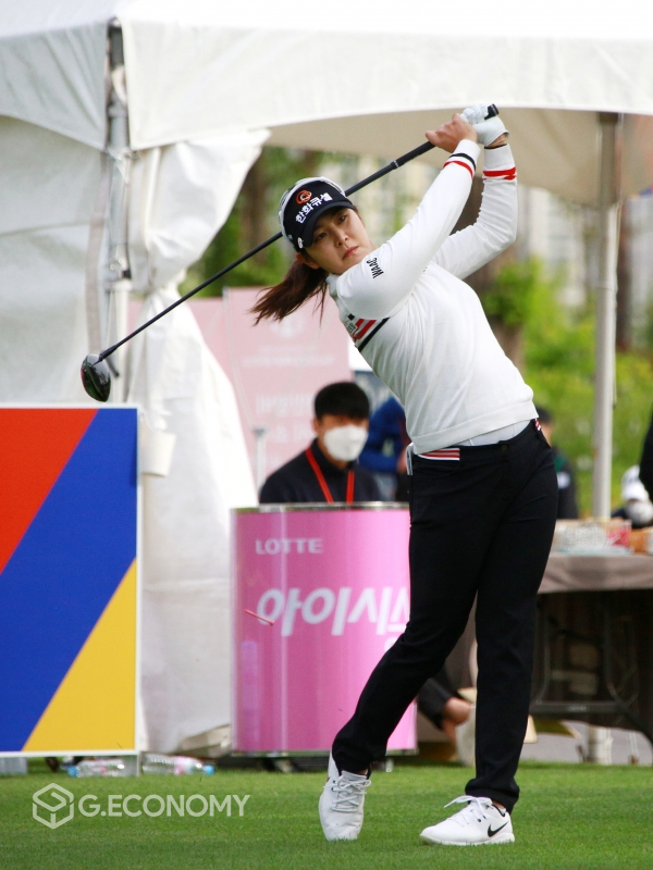 제42회 KLPGA 챔피언십 1R 김지현 티 샷