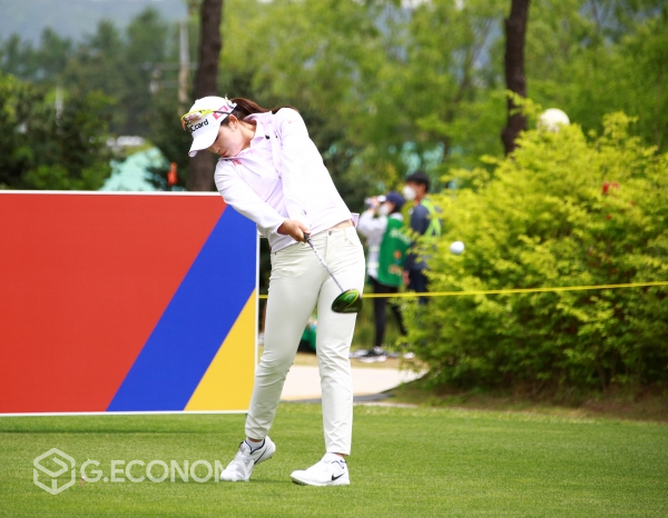 제42회 KLPGA 챔피언십 한진선 티 샷