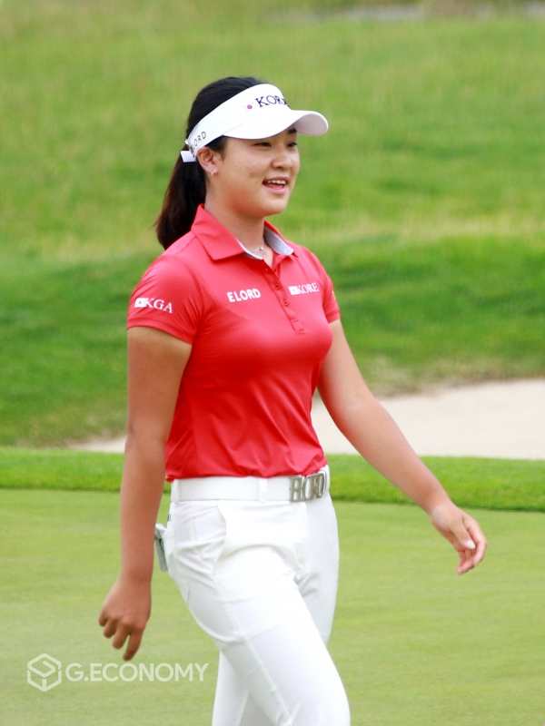 기아자동차 제34회 한국여자오픈 골프선수권대회 1R 윤이나(A)