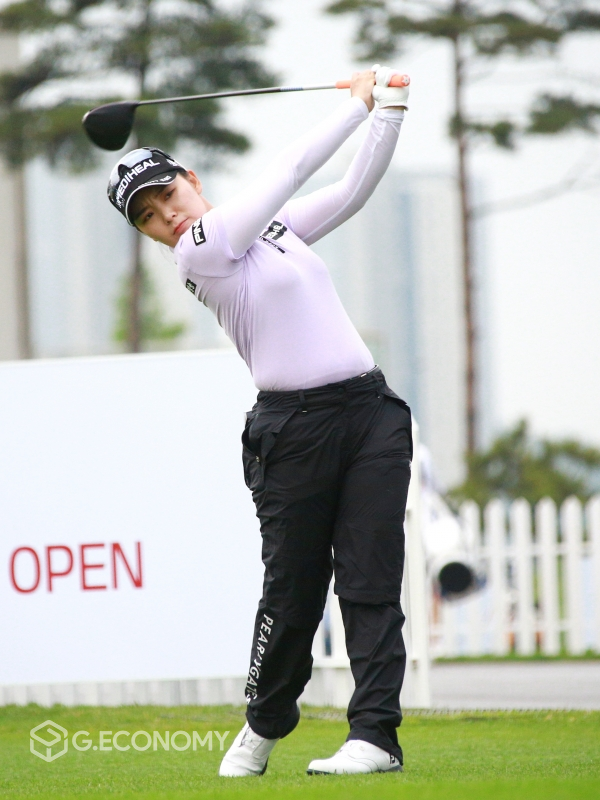 기아자동차 제34회 한국여자오픈 골프선수권대회 2R 이다연 티 샷
