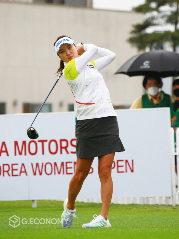 기아자동차 제34회 한국여자오픈 골프선수권대회 2R 유소연 티 샷