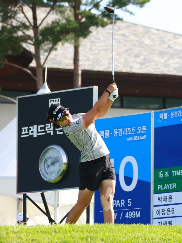 맥콜 · 용평리조트 오픈 with SBS Golf 1R 김해림 티 샷