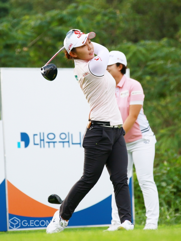 2020 대유위니아 MBN 여자오픈 공식 연습라운드 김현수 티 샷