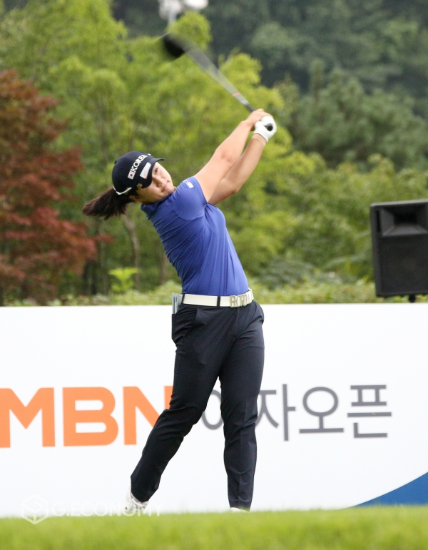 2020 대유위니아 MBN 여자오픈 1R 마다솜(A) 1번홀 티 샷