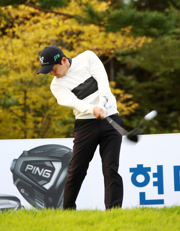 현대해상 최경주 인비테이셔널 1R 10번홀 김영수 티 샷