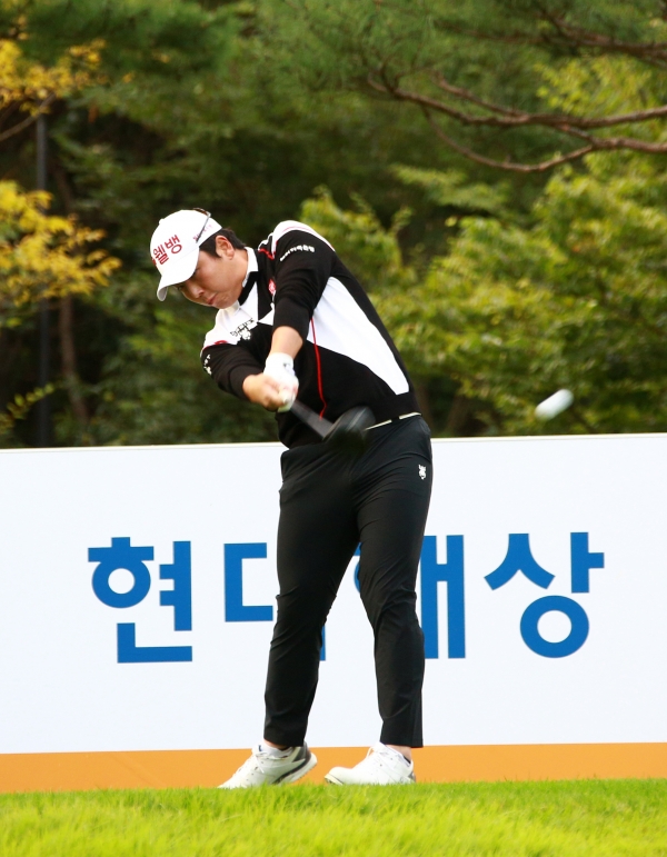 현대해상 최경주 인비테이셔널 1R 10번홀 김태우 티 샷
