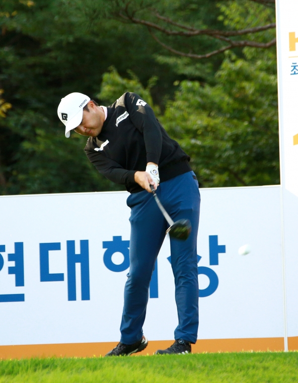 현대해상 최경주 인비테이셔널 1R 이태훈 티 샷