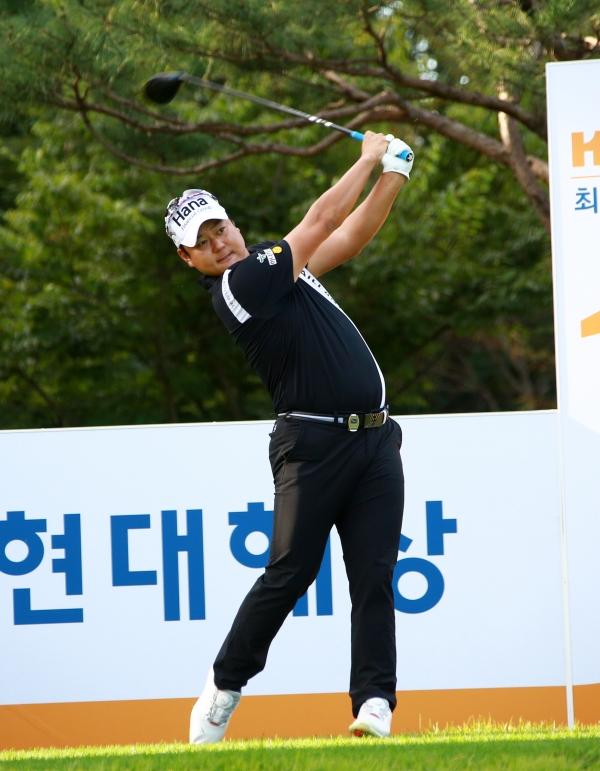 현대해상 최경주 인비테이셔널 1R 함정우 티 샷