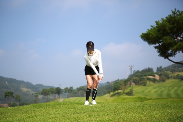 1. 손이 왼쪽 허벅지를 너무 많이 벗어난 경우