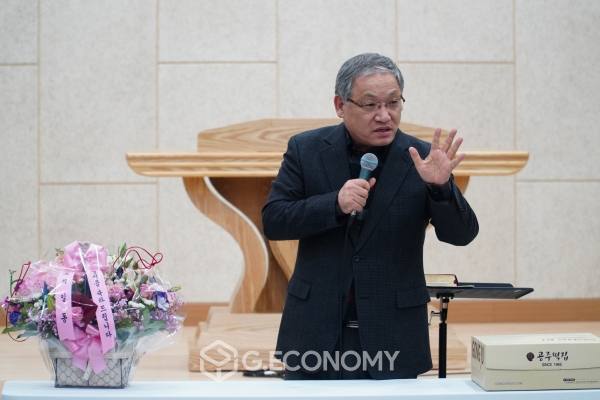 제자들교회 김동현 목사.